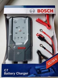 Универсальное зарядное устройство Bosch C7