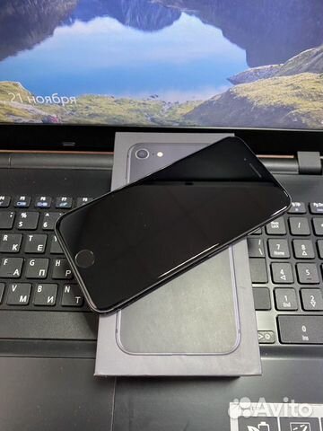 iPhone 8 64gb Black в отличном состоянии