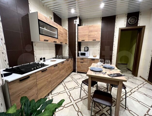 3-к. квартира, 82 м², 2/5 эт.