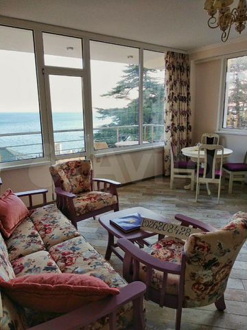 2-к. квартира, 55 м², 3/3 эт.