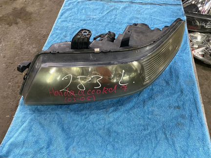 Фара левая Toyota Corolla (110)