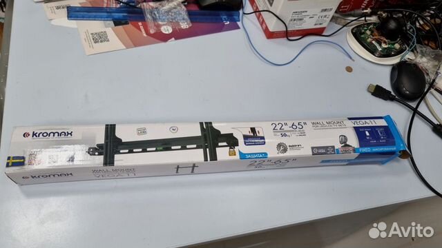 Кронштейн для телевизора