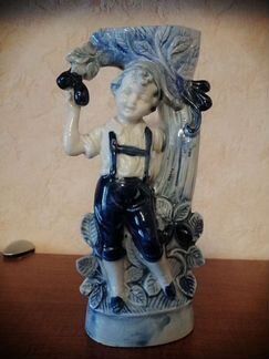 Фарфоровая статуэтка. Германия
