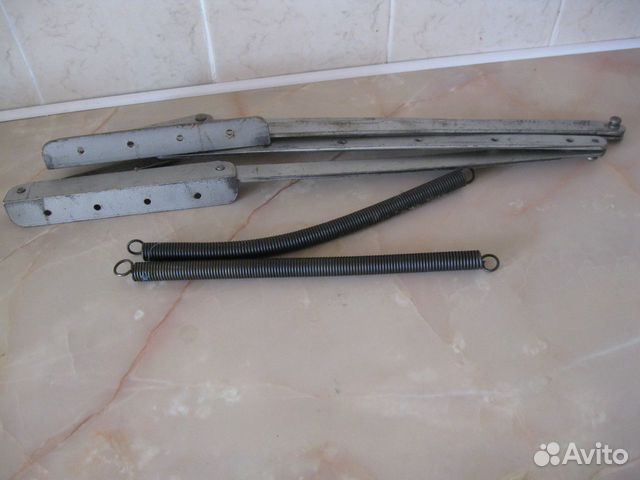 Подъемный механизм для дивана