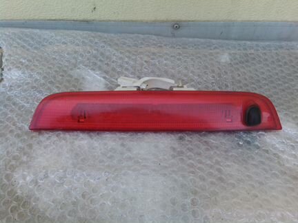 Форд Фьюжен- задний стоп сигнал
