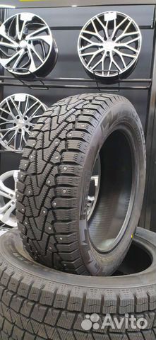 Pirelli Ice Zero 215/60 R16