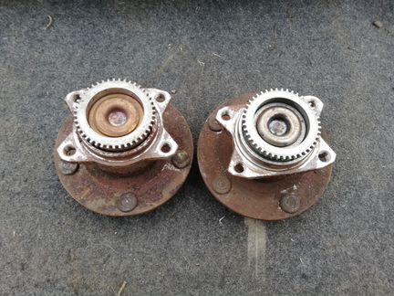 Ступица задняя правая левая абс Митсубиси Галант 9