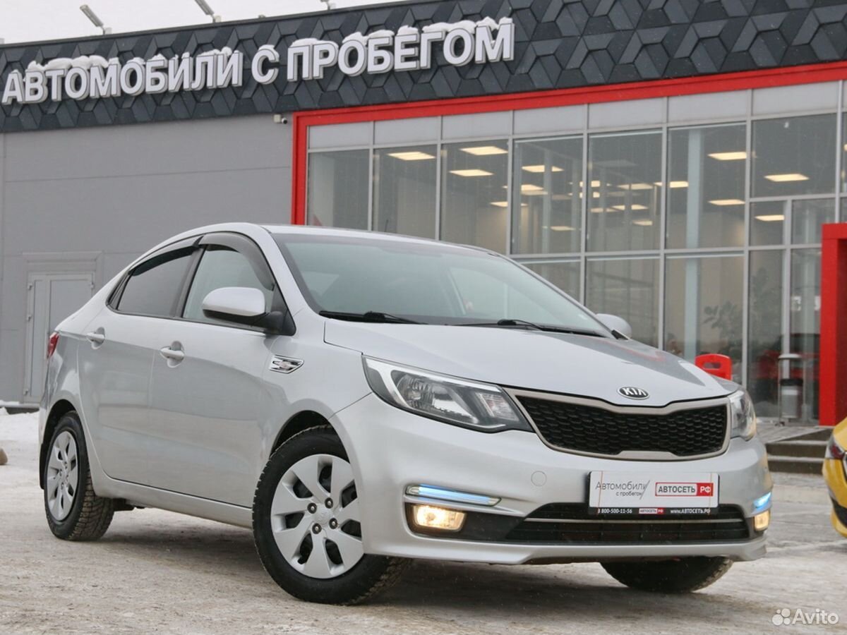 Kia Rio 2015 серебристый