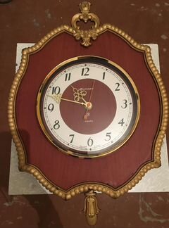 Часы настенные кварцевые Янтарь СССР с клеймом