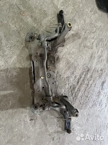 Подрамник передний Ford Focus 3