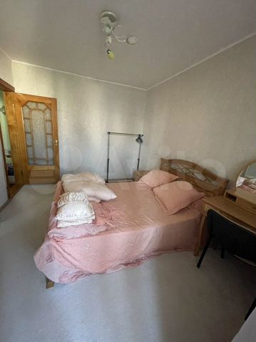 3-к. квартира, 80 м², 8/10 эт.