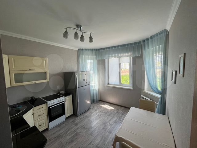 2-к. квартира, 57 м², 4/17 эт.