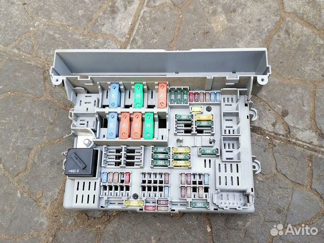 Бмв 3 блок предохранителей купить в Нижнем Новгороде | Запчасти | Авито