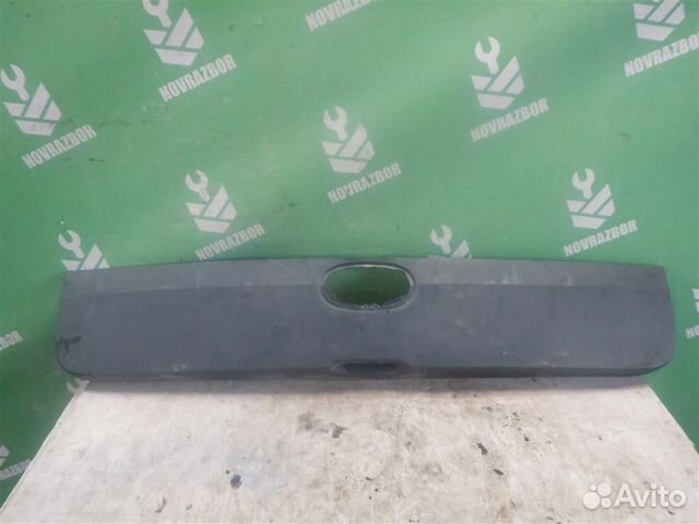 Накладка двери багажника Рено Кенгу Кангу