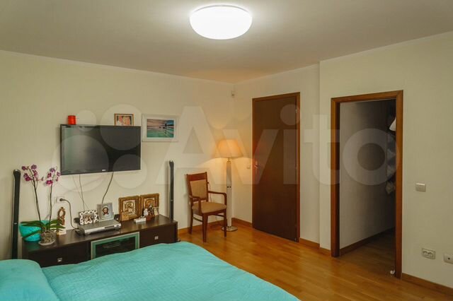 5-к. квартира, 240 м², 4/4 эт.