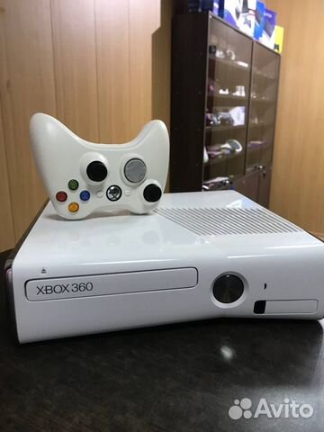 Xbox 360 S + 70 игр 1000 gb Прошитый Xbox360 X360