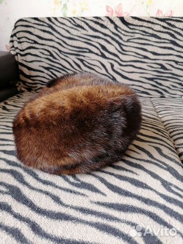 Женская шапка