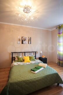 2-к. квартира, 70 м², 2/4 эт.