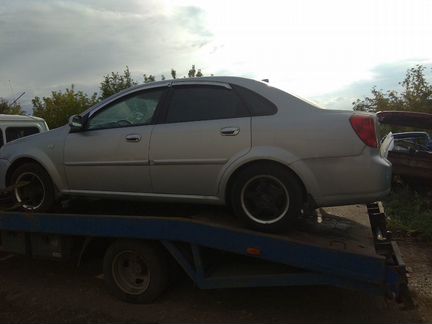 Двери Дэо лачети седан, на разборе