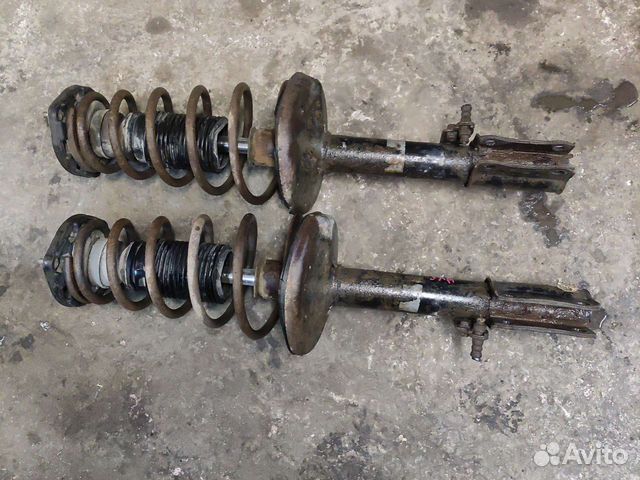 Стойка задняя toyota vista v40