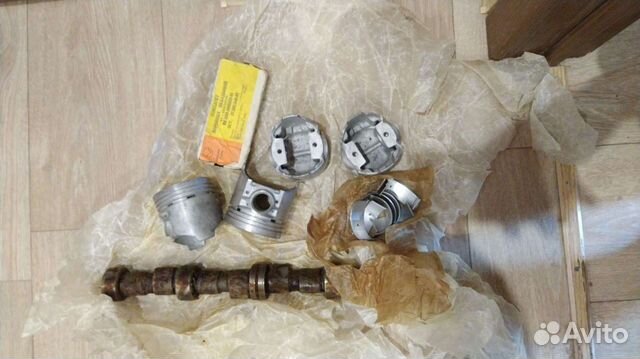 Распредвал с вкладышами, поршня 4 шт