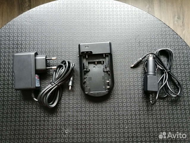 Зарядное устройство для фотоаппаратов Sony