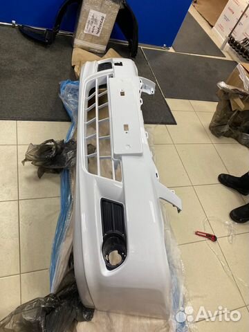 Бампер nissan almera G15 цвет белый