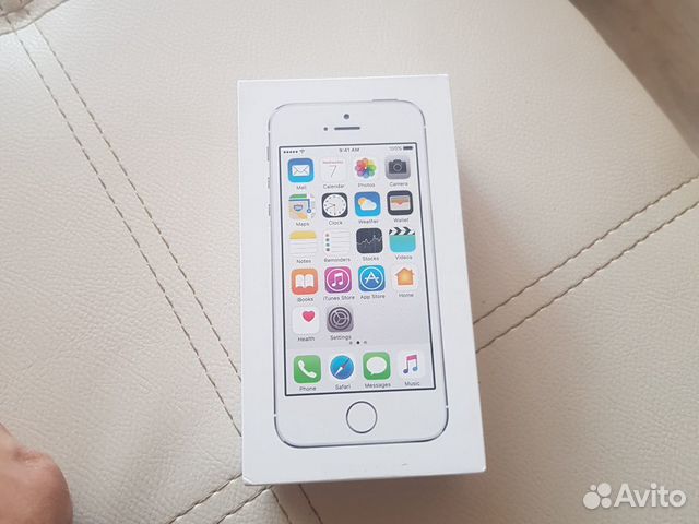 Каробка для айфона 5s и чехол