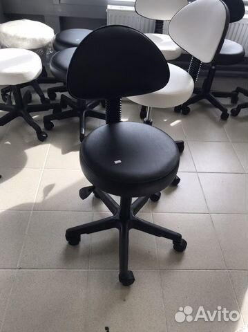 Стул со спинкой для мастеров