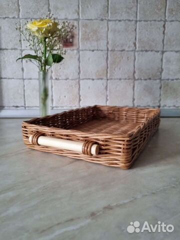 Поднос плетеный