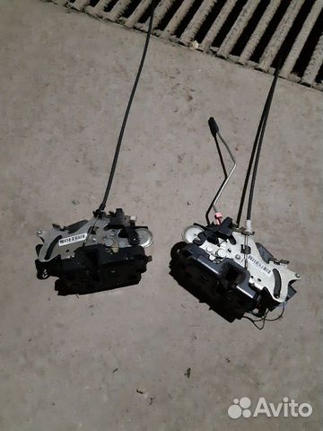 Замок передней двери на мерседес 639