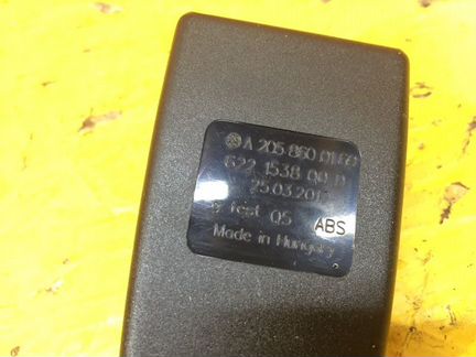 Замок ремня безопасности правый Mercedes C-Classe