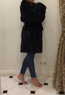 Шуба чёрная из канадской норки б/у