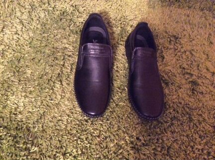 Мужские туфли размер 42 новые. Торг уместен