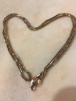 Красивая золотая цепочка