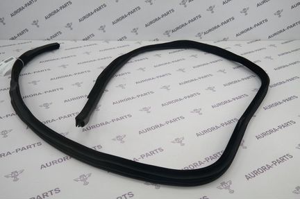 Уплотнитель Range Rover 4 L405 2012