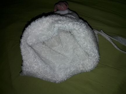 Шапка для девочки на 2.5-4 года