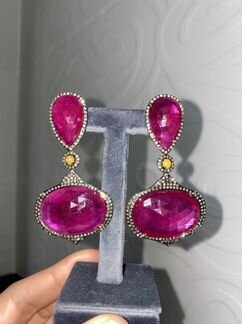 Серьги с бриллиантами и рубинами