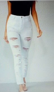 Рваные белые джинсы размер S