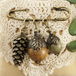 Брошь Шишки и Желуди