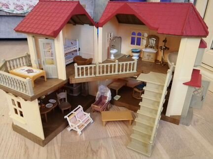 Sylvanian families большой дом со светом