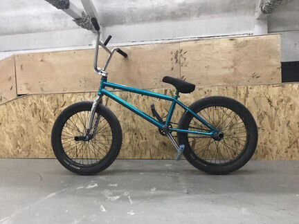 BMX кастом. Трюковый профессиональный велосипед