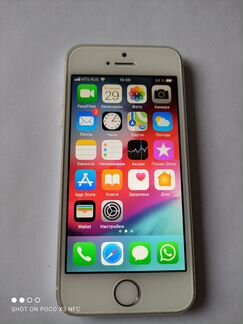 Apple iPhone 5s 16Гб, состояние 4++