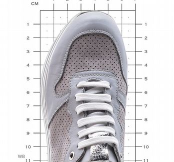 Кроссовки Benta