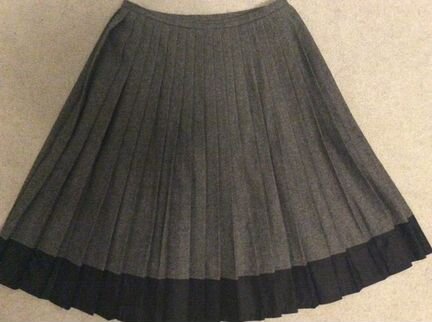 Новая шерстяная юбка MaxMara