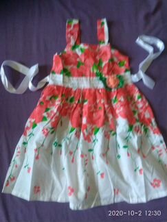 Платья новые и костюм 110 рост