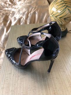 Туфли черные лаковые Bruno Frisoni