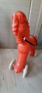 Красный конь СССР каталка