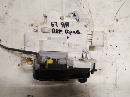 Замок передней правой двери Ауди А4 Б7 (B7 8E)