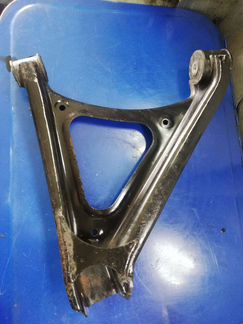 Рычаг задний нижний правый Туарег 7L